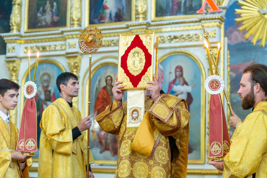 Николаевский пугачев. Свято-Воскресенского соборного храма города Николаевск (пугачёв). Сообщение о Свято Николаевском соборе.