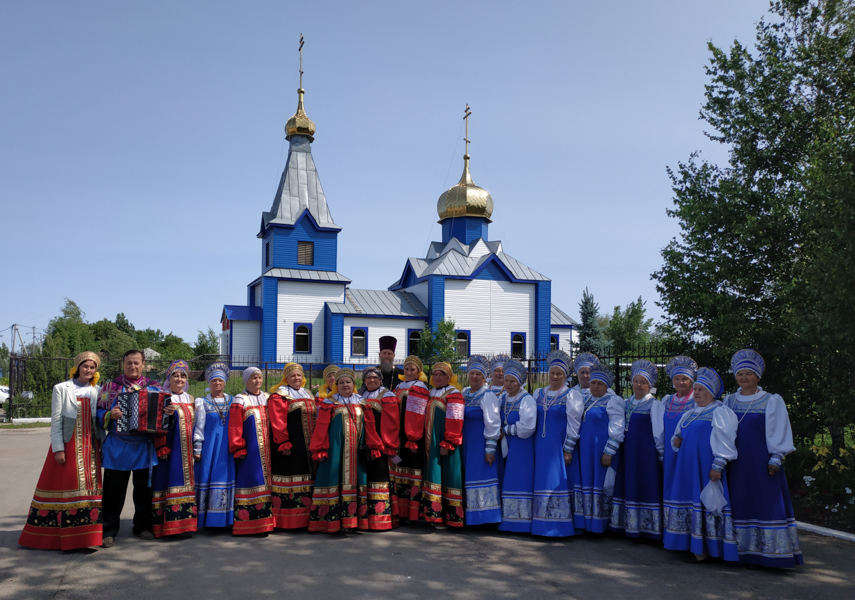 Рп5 перелюб. Перелюб храм. Церковь Перелюб Саратовская область. Храм Архангела Михаила село Волово. Село Перелюб Саратовской области храм.